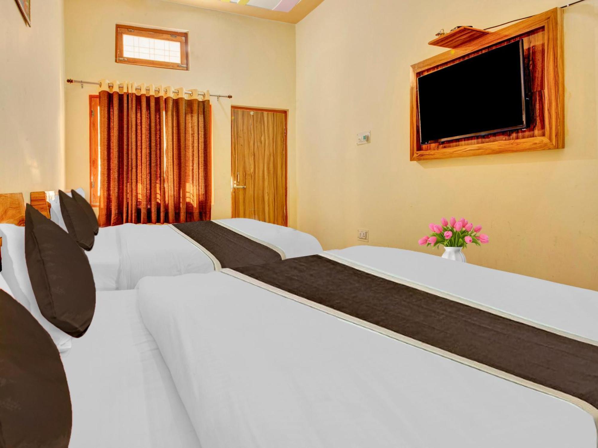 Hotel Kailasha Uttarkashi Exterior photo