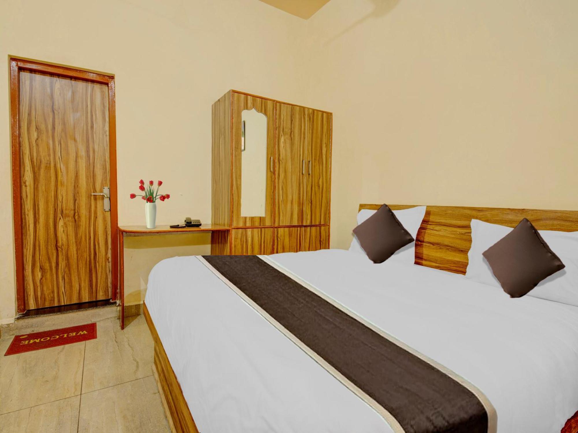 Hotel Kailasha Uttarkashi Exterior photo