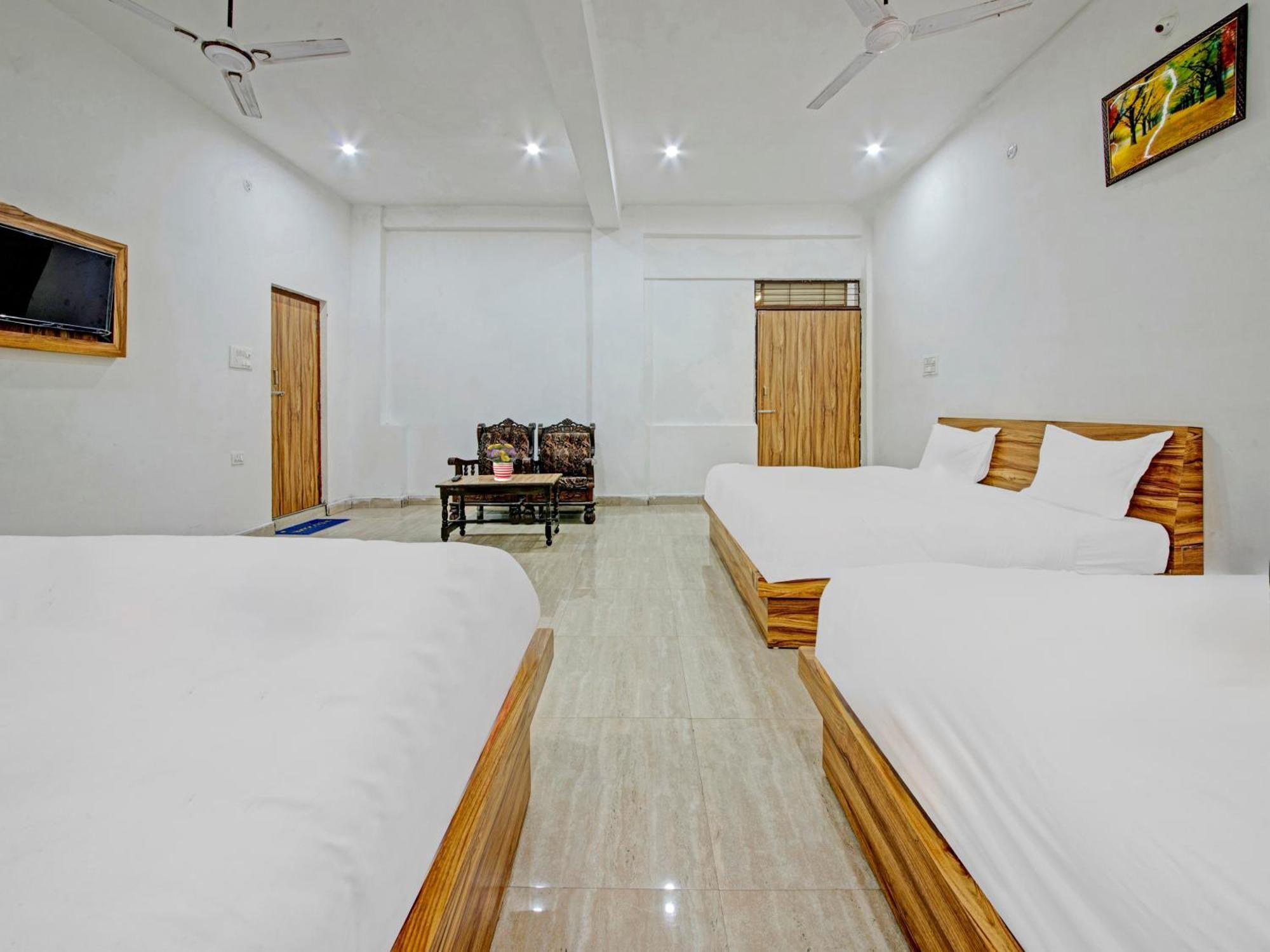 Hotel Kailasha Uttarkashi Exterior photo