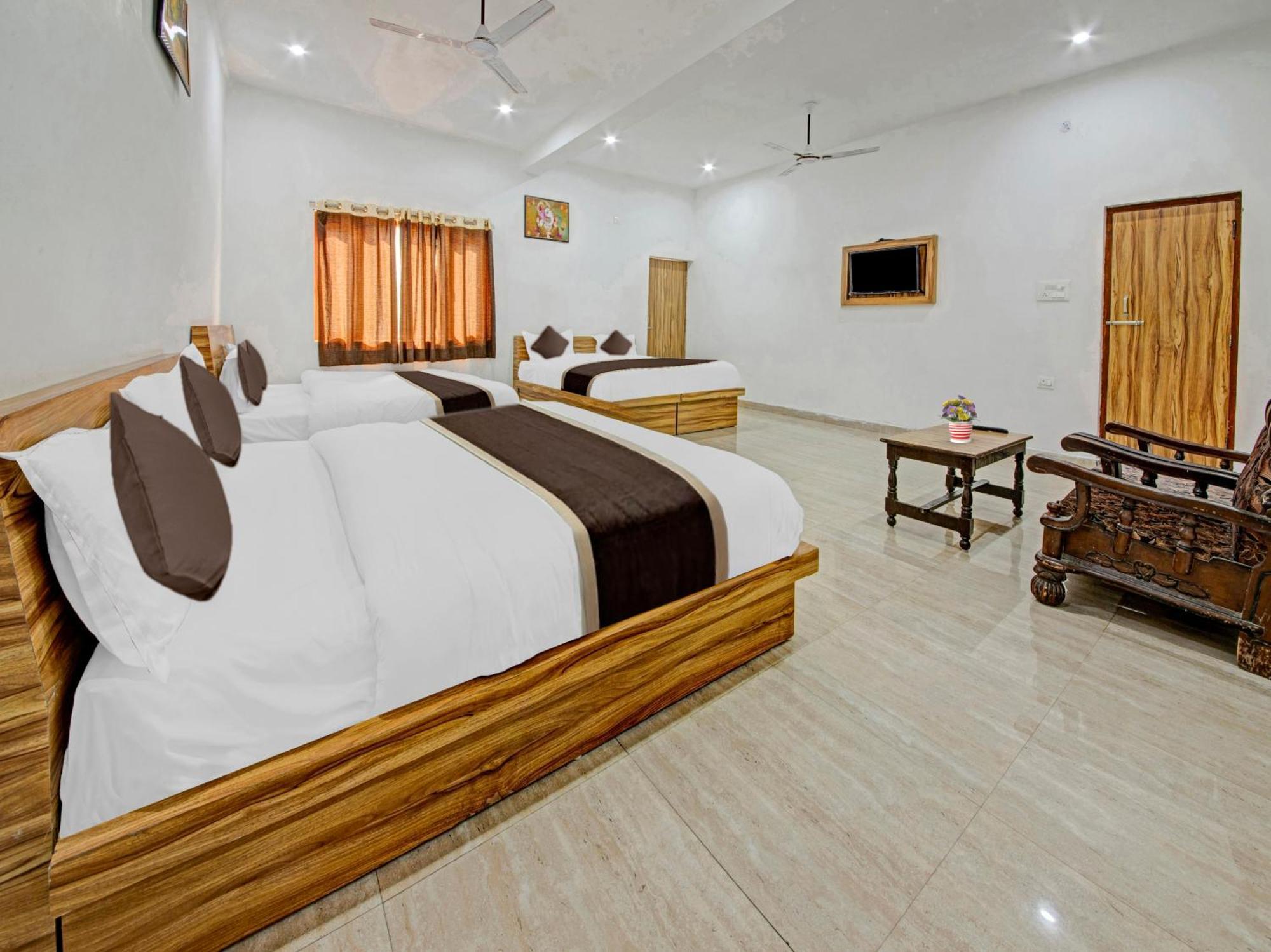 Hotel Kailasha Uttarkashi Exterior photo