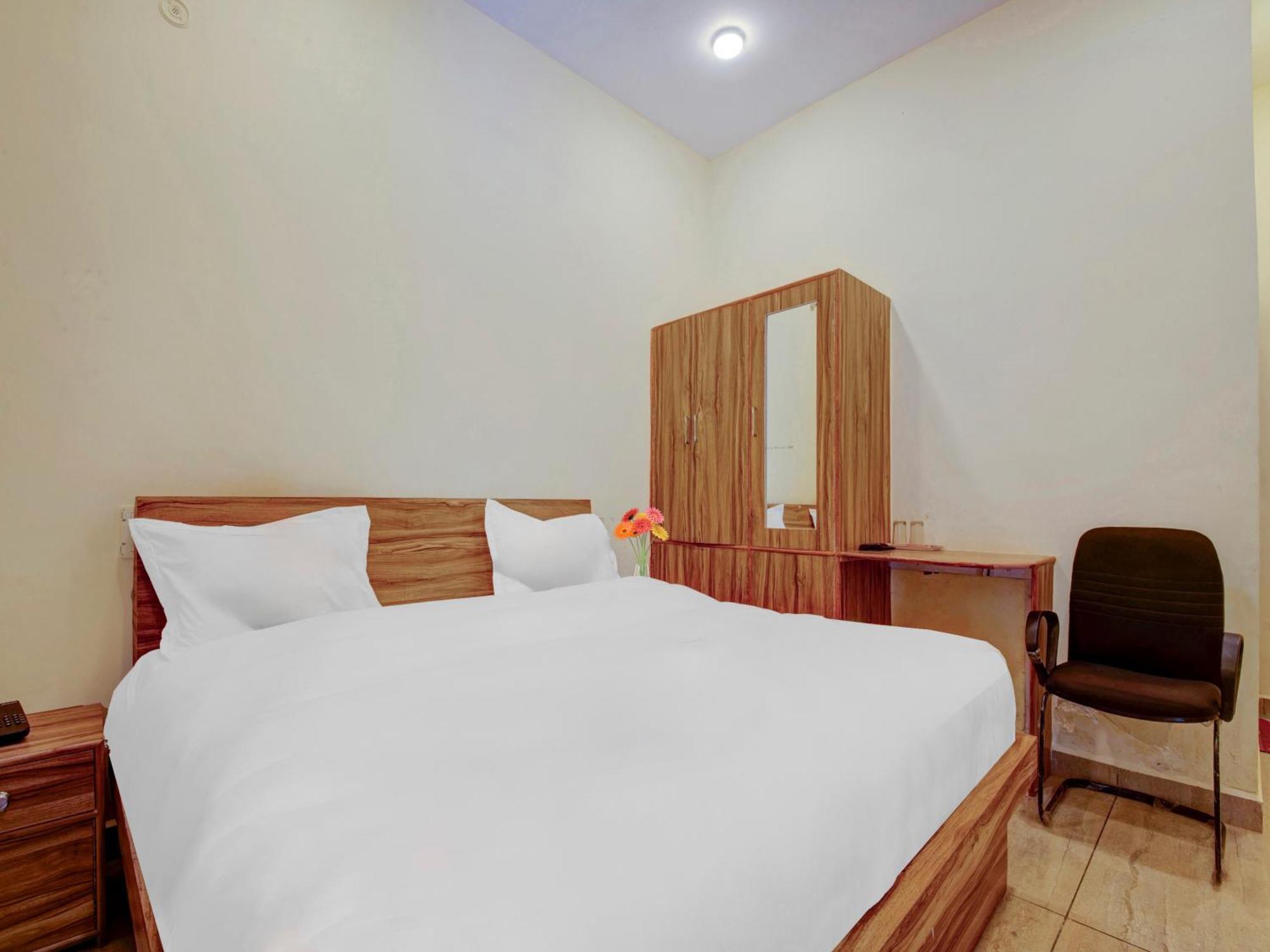 Hotel Kailasha Uttarkashi Exterior photo