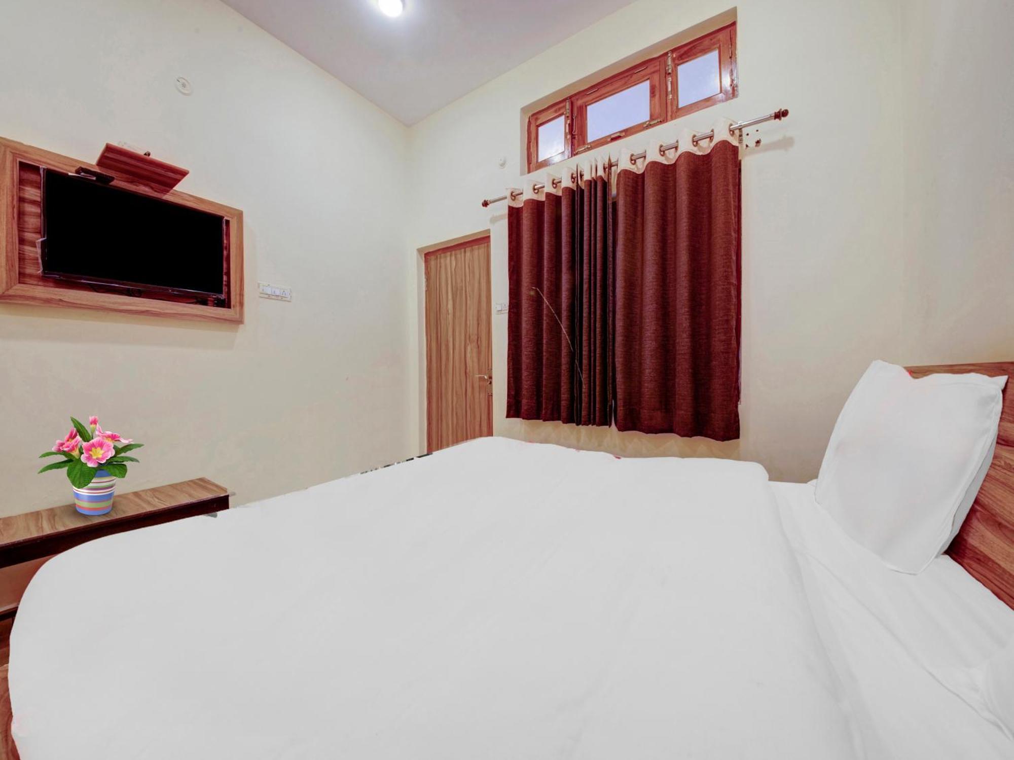 Hotel Kailasha Uttarkashi Exterior photo