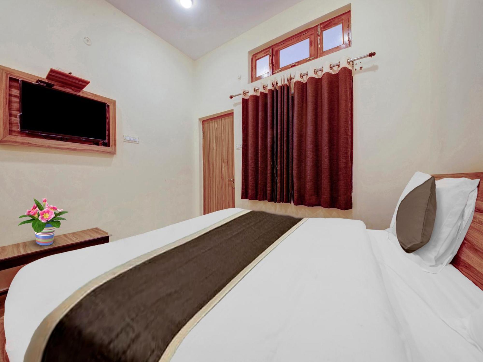 Hotel Kailasha Uttarkashi Exterior photo
